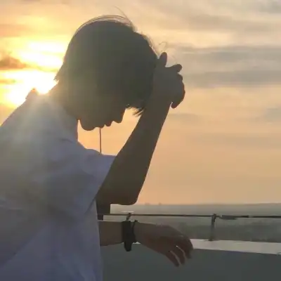雍恨云 雍恨云